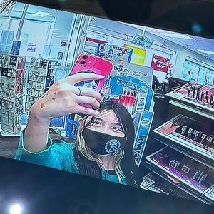 Meet your Posher, Cora